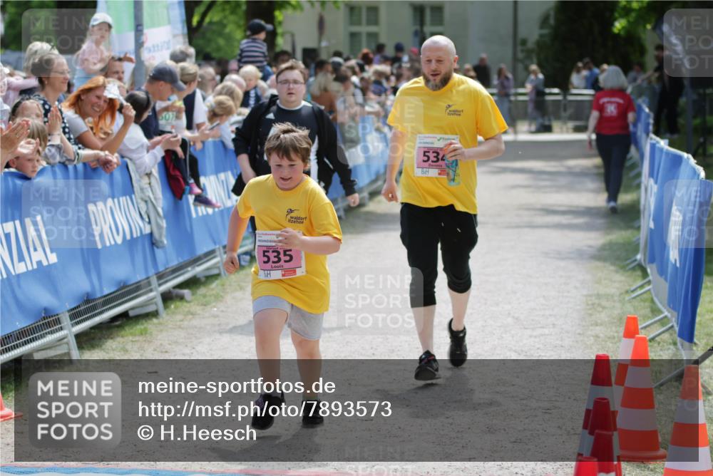 17.05.2025 - Störlauf H.Heesch http://msf.ph/oto/7893573 17.05.2025 14:06:17 Ziel 91170, 535, 534 meine-sportfotos.de