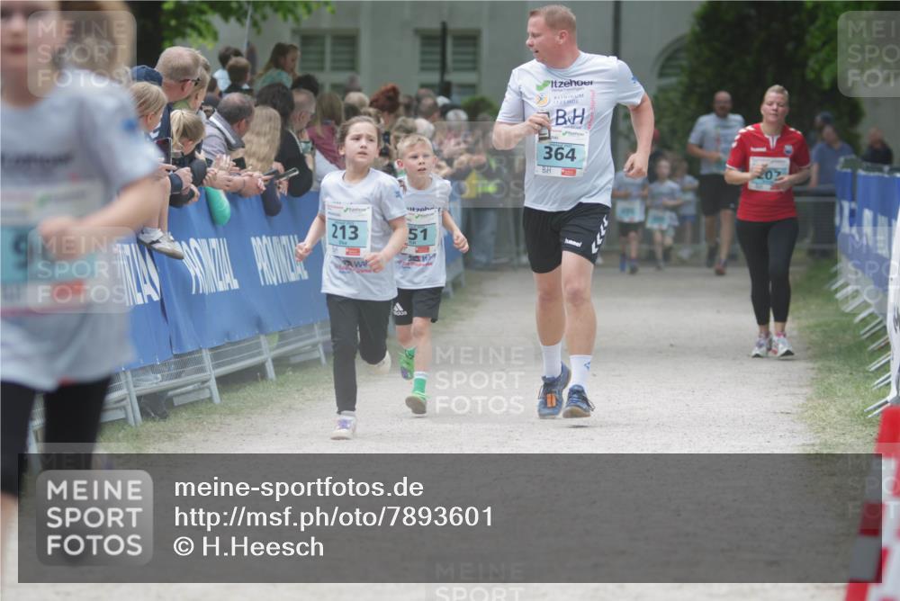 17.05.2025 - Störlauf H.Heesch http://msf.ph/oto/7893601 17.05.2025 13:43:11 Ziel 90, 213, 364, 202 meine-sportfotos.de
