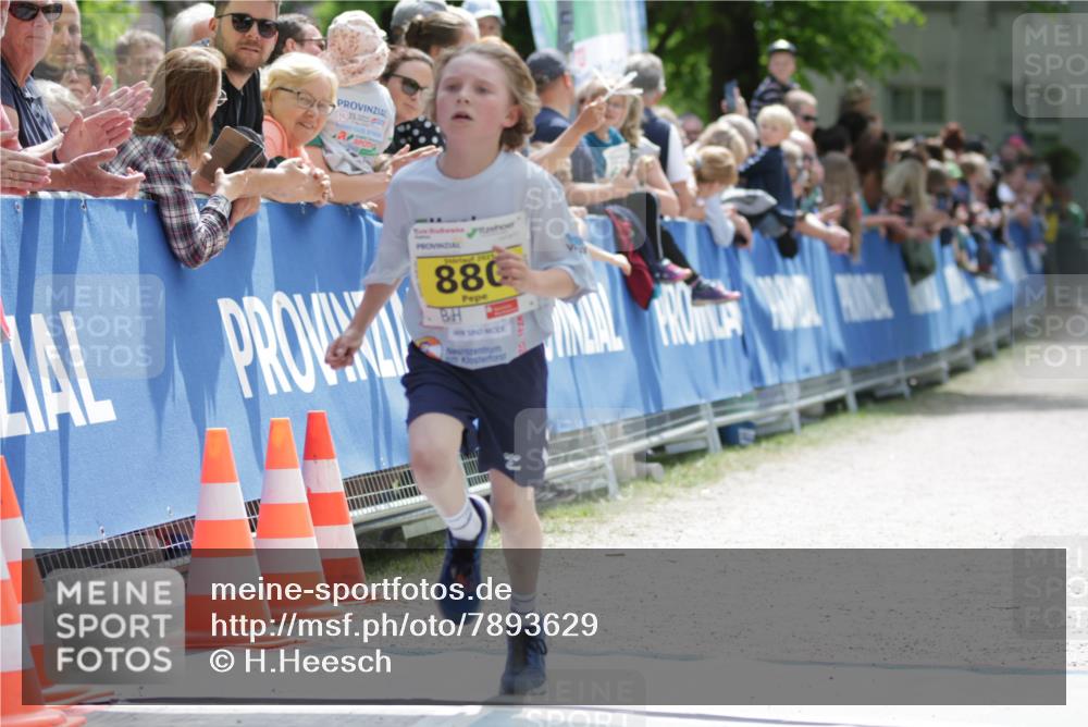 17.05.2025 - Störlauf H.Heesch http://msf.ph/oto/7893629 17.05.2025 14:08:39 Ziel 25, 404, 880 meine-sportfotos.de