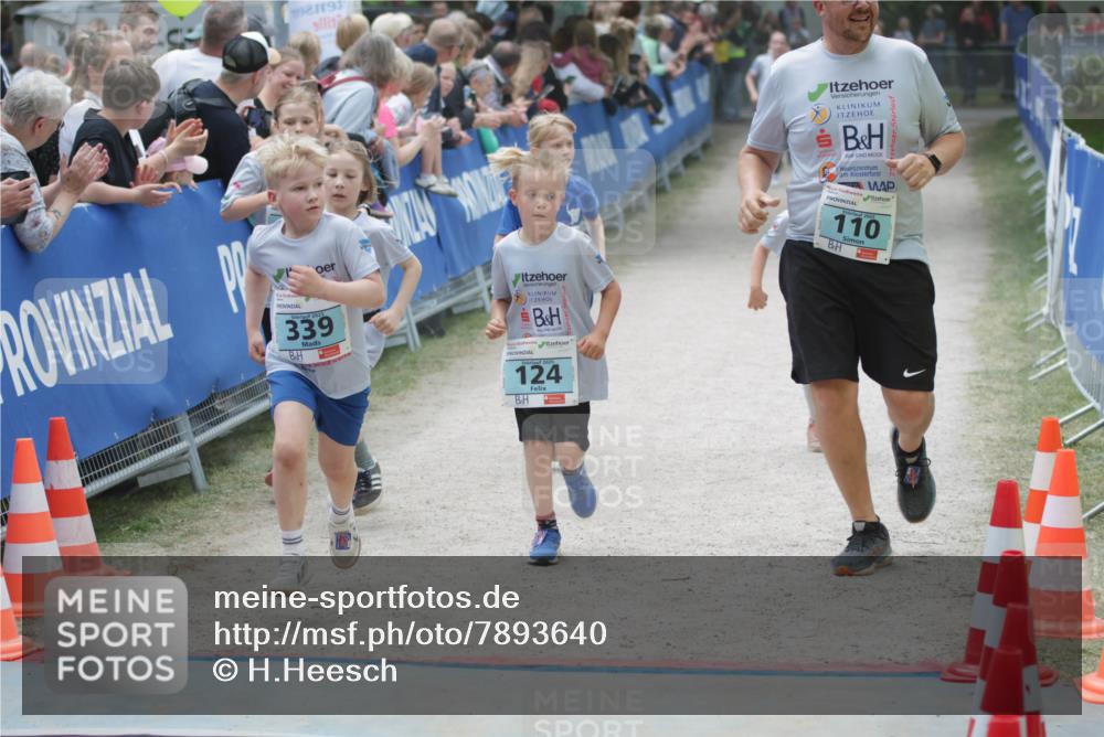 17.05.2025 - Störlauf H.Heesch http://msf.ph/oto/7893640 17.05.2025 13:43:22 Ziel 339, 124, 110 meine-sportfotos.de