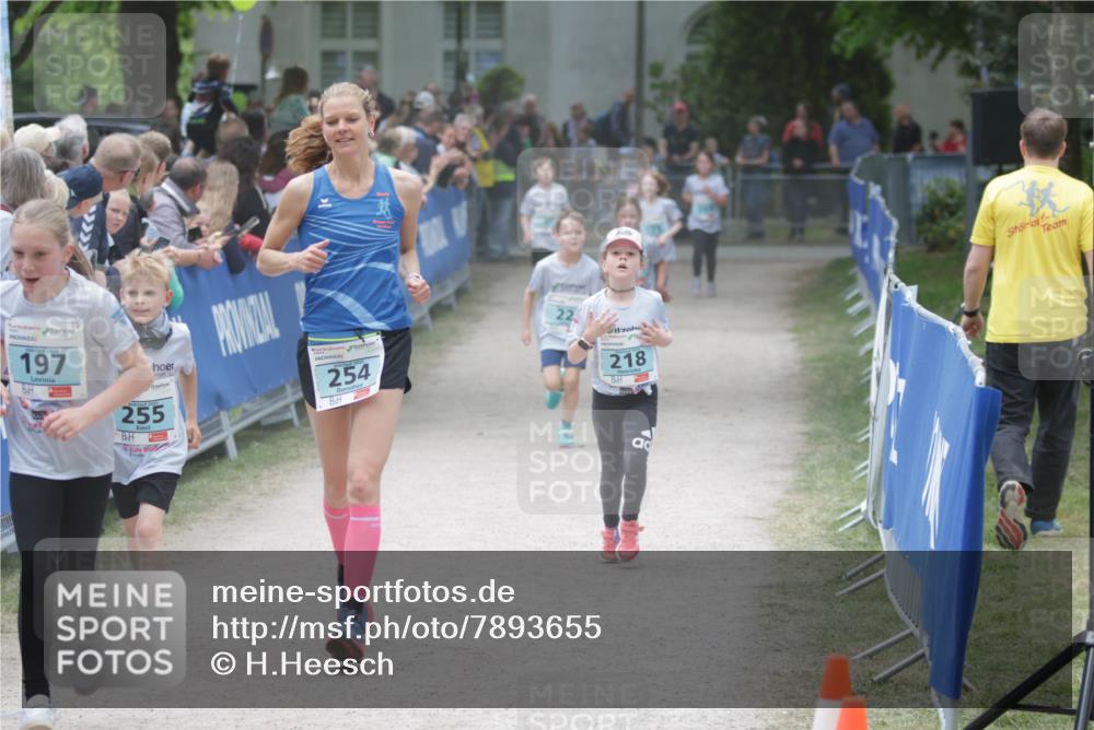 17.05.2025 - Störlauf H.Heesch http://msf.ph/oto/7893655 17.05.2025 13:43:30 Ziel 197, 255, 254, 22, 218 meine-sportfotos.de