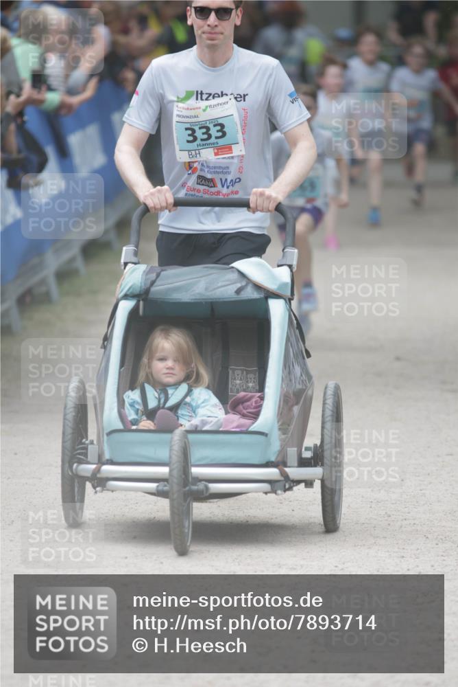 17.05.2025 - Störlauf H.Heesch http://msf.ph/oto/7893714 17.05.2025 13:43:53 Ziel 2025, 333 meine-sportfotos.de
