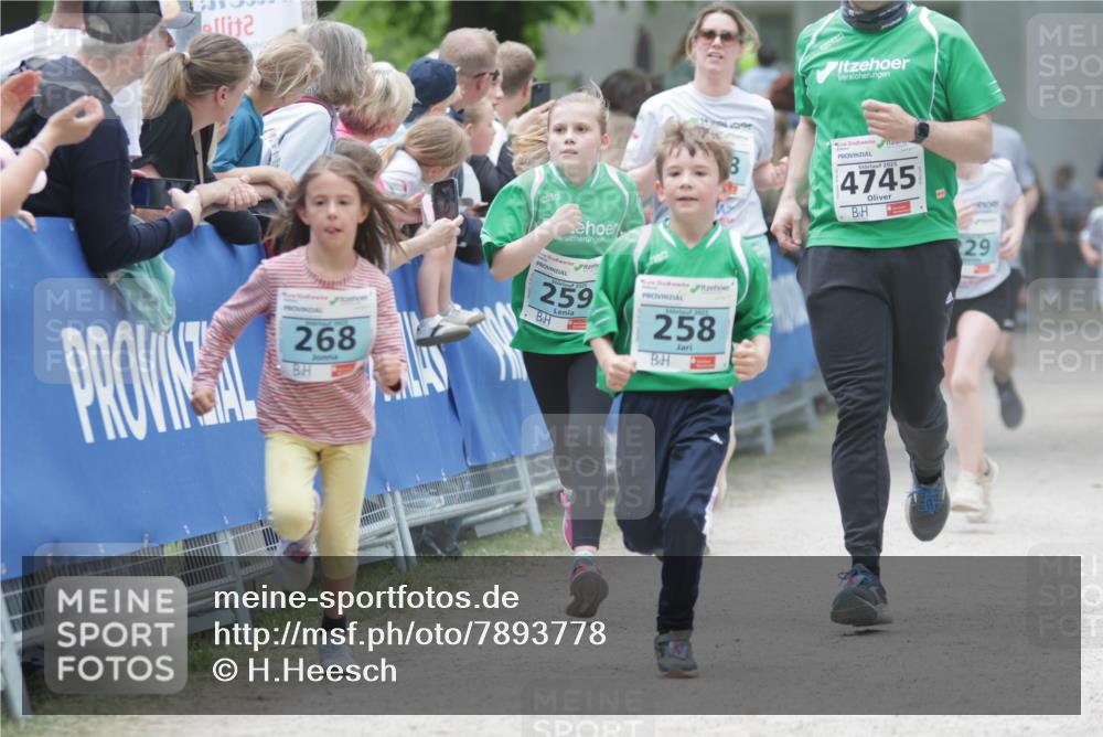 17.05.2025 - Störlauf H.Heesch http://msf.ph/oto/7893778 17.05.2025 13:44:15 Ziel 268, 2025, 259, 2025, 258, 2025, 4745, 29 meine-sportfotos.de
