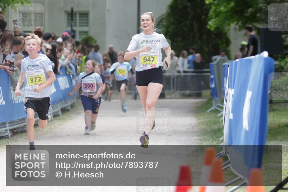 17.05.2025 - Störlauf H.Heesch http://msf.ph/oto/7893787 17.05.2025 14:10:33 Ziel 972, 390, 721, 947 meine-sportfotos.de