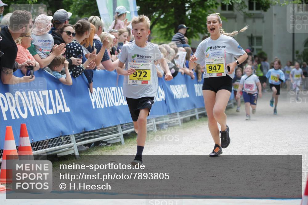 17.05.2025 - Störlauf H.Heesch http://msf.ph/oto/7893805 17.05.2025 14:10:35 Ziel 25, 0, 2025, 972, 947, 390 meine-sportfotos.de