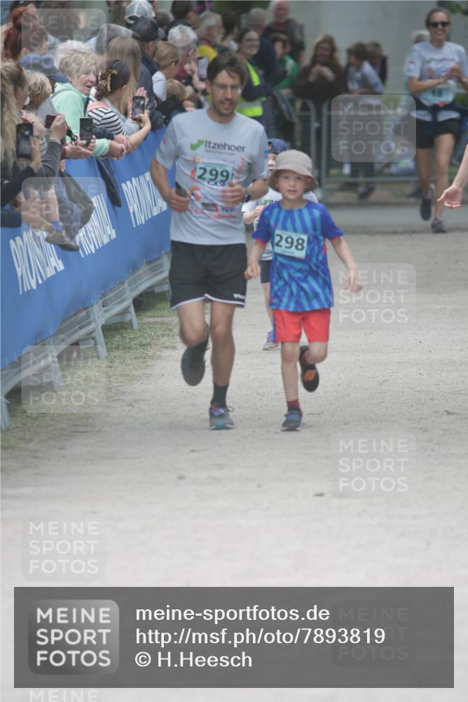 17.05.2025 - Störlauf H.Heesch http://msf.ph/oto/7893819 17.05.2025 13:44:30 Ziel 299, 298 meine-sportfotos.de