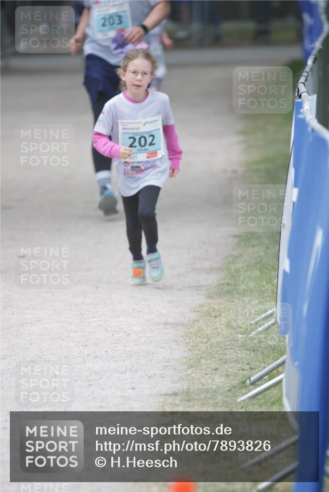 17.05.2025 - Störlauf H.Heesch http://msf.ph/oto/7893826 17.05.2025 13:44:31 Ziel 203, 202 meine-sportfotos.de