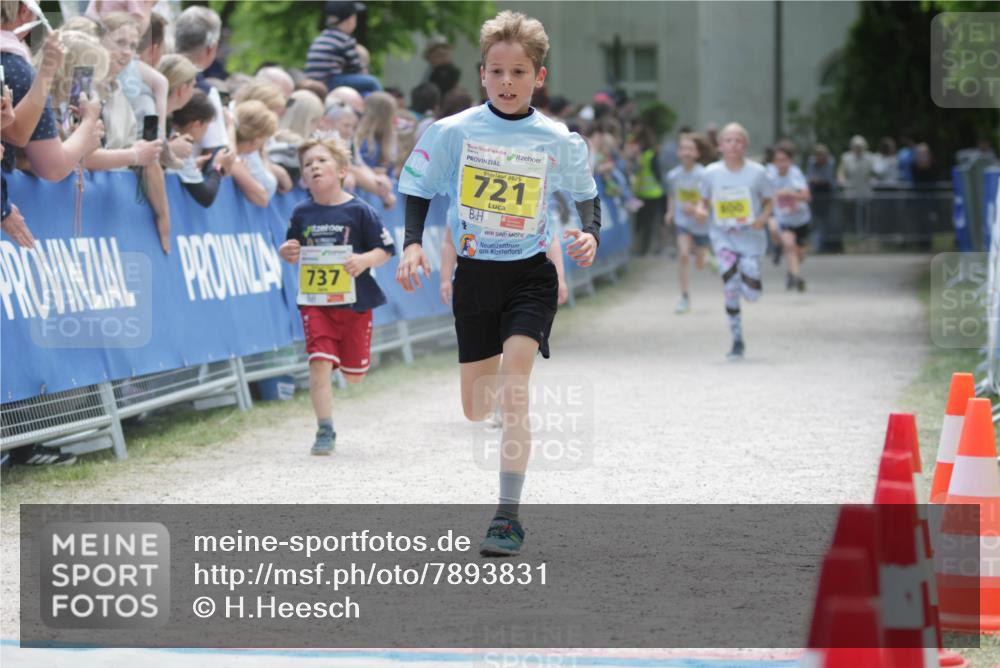 17.05.2025 - Störlauf H.Heesch http://msf.ph/oto/7893831 17.05.2025 14:10:38 Ziel 737, 2025, 721 meine-sportfotos.de