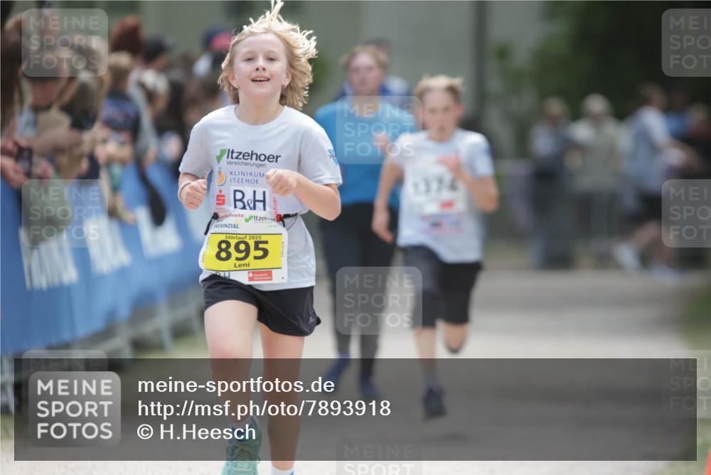 17.05.2025 - Störlauf H.Heesch http://msf.ph/oto/7893918 17.05.2025 14:11:03 Ziel 2025, 895, 1376 meine-sportfotos.de