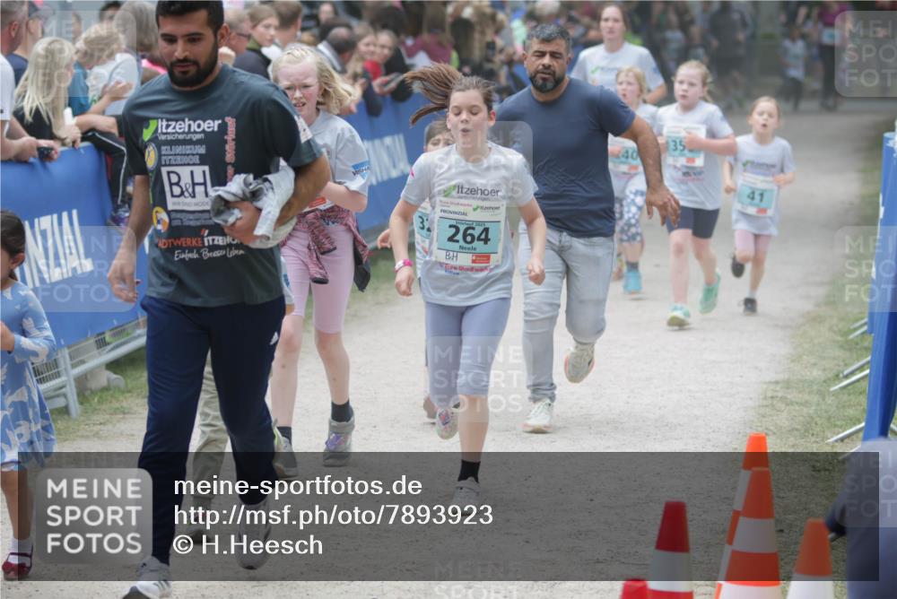 17.05.2025 - Störlauf H.Heesch http://msf.ph/oto/7893923 17.05.2025 13:44:56 Ziel 11, 2025, 264, 140, 135, 41 meine-sportfotos.de