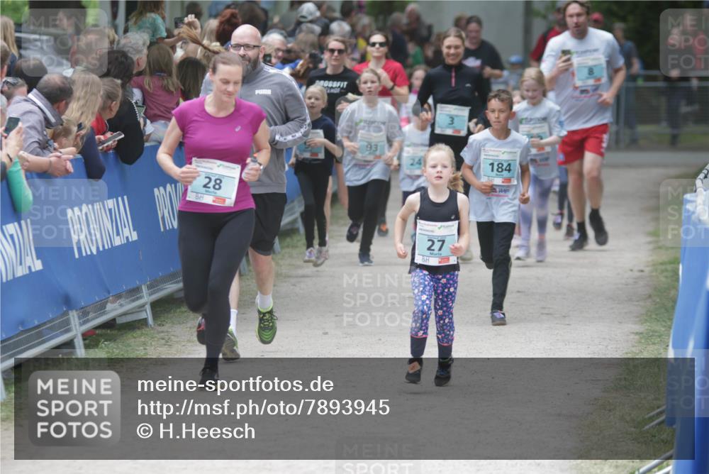 17.05.2025 - Störlauf H.Heesch http://msf.ph/oto/7893945 17.05.2025 13:45:06 Ziel 28, 93, 24, 184, 27 meine-sportfotos.de