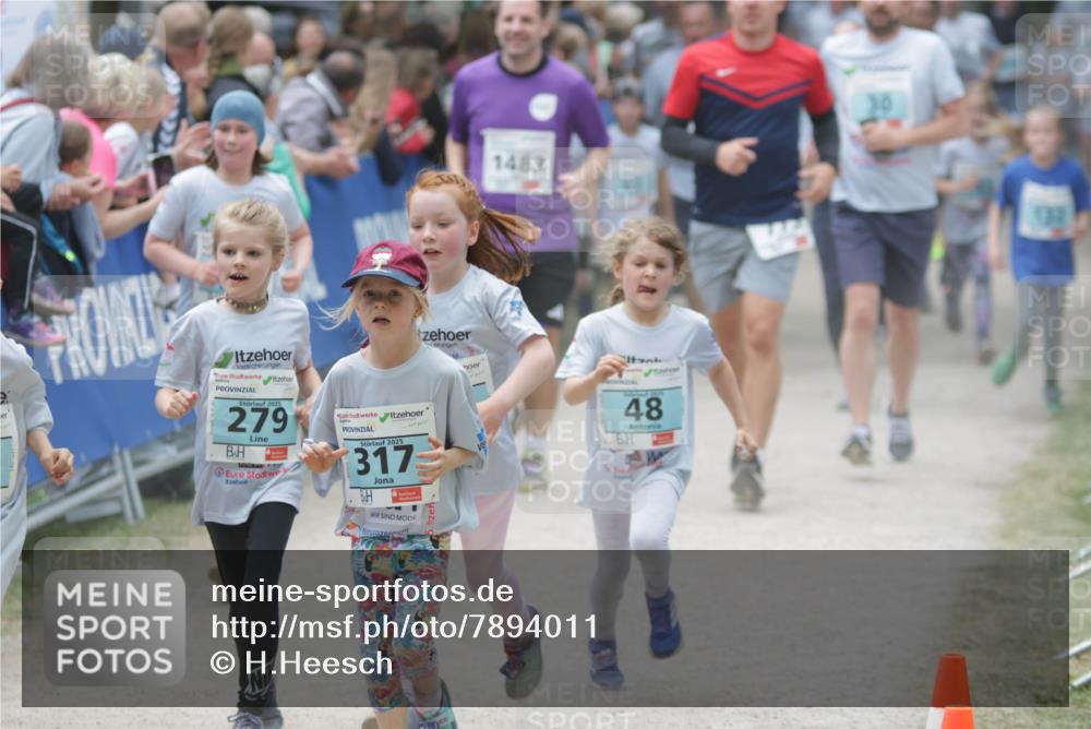 17.05.2025 - Störlauf H.Heesch http://msf.ph/oto/7894011 17.05.2025 13:45:24 Ziel 2025, 279, 2025, 317, 1483, 48, 132 meine-sportfotos.de