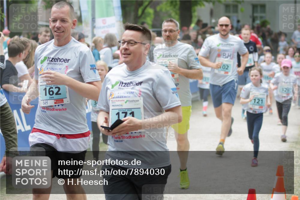 17.05.2025 - Störlauf H.Heesch http://msf.ph/oto/7894030 17.05.2025 13:45:33 Ziel 2025, 162, 2025, 171, 02, 121, 126 meine-sportfotos.de