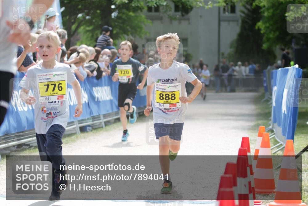 17.05.2025 - Störlauf H.Heesch http://msf.ph/oto/7894041 17.05.2025 14:11:42 Ziel 2025, 776, 720, 2025, 888 meine-sportfotos.de