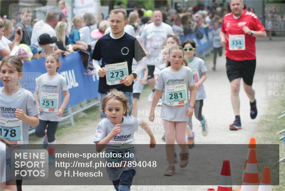 17.05.2025 - Störlauf H.Heesch http://msf.ph/oto/7894048 17.05.2025 13:45:37 Ziel 273, 2025, 178, 251, 2025, 257, 334, 281 meine-sportfotos.de