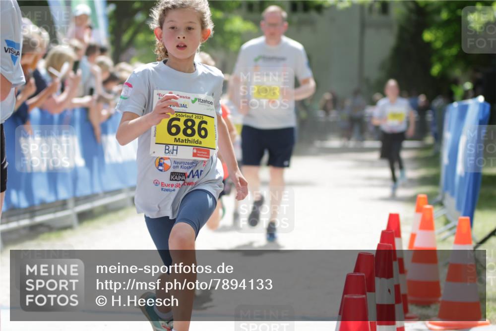 17.05.2025 - Störlauf H.Heesch http://msf.ph/oto/7894133 17.05.2025 14:12:06 Ziel 2025, 686, 635 meine-sportfotos.de