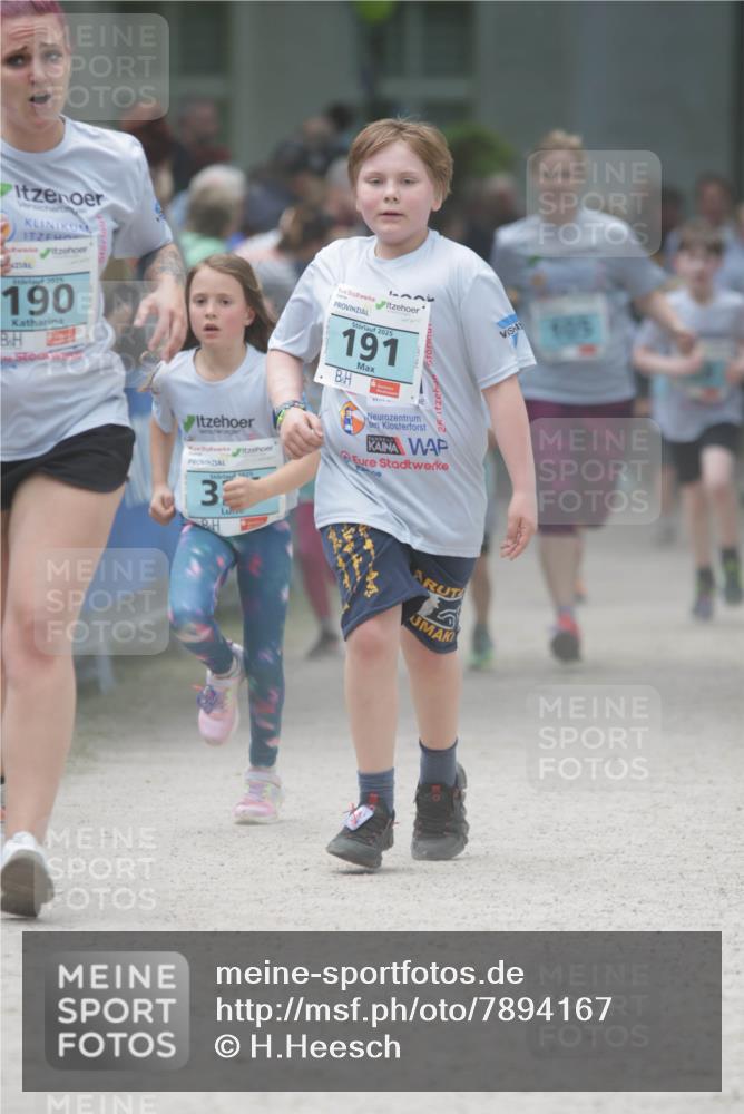 17.05.2025 - Störlauf H.Heesch http://msf.ph/oto/7894167 17.05.2025 13:46:09 Ziel 2025, 190, 025, 32, 2025, 191, 28, 105 meine-sportfotos.de