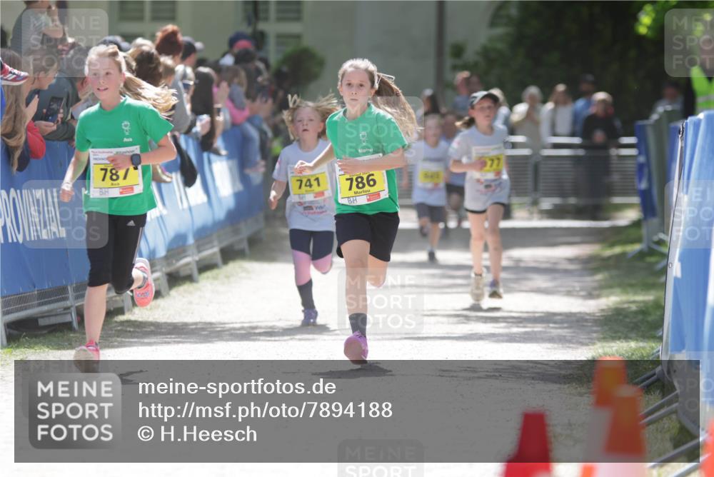 17.05.2025 - Störlauf H.Heesch http://msf.ph/oto/7894188 17.05.2025 14:12:20 Ziel 787, 741, 786, 977 meine-sportfotos.de