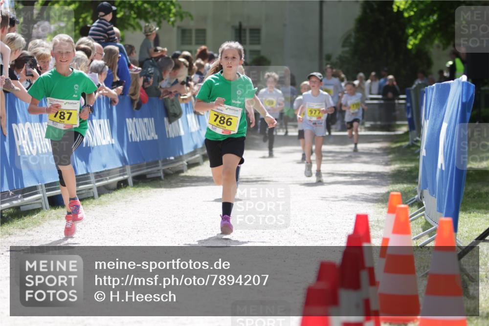 17.05.2025 - Störlauf H.Heesch http://msf.ph/oto/7894207 17.05.2025 14:12:21 Ziel 787, 786 meine-sportfotos.de