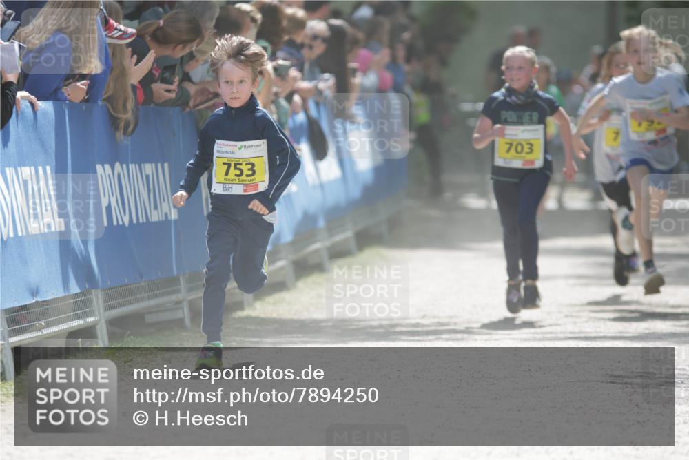 17.05.2025 - Störlauf H.Heesch http://msf.ph/oto/7894250 17.05.2025 14:12:30 Ziel 2025, 753, 703 meine-sportfotos.de