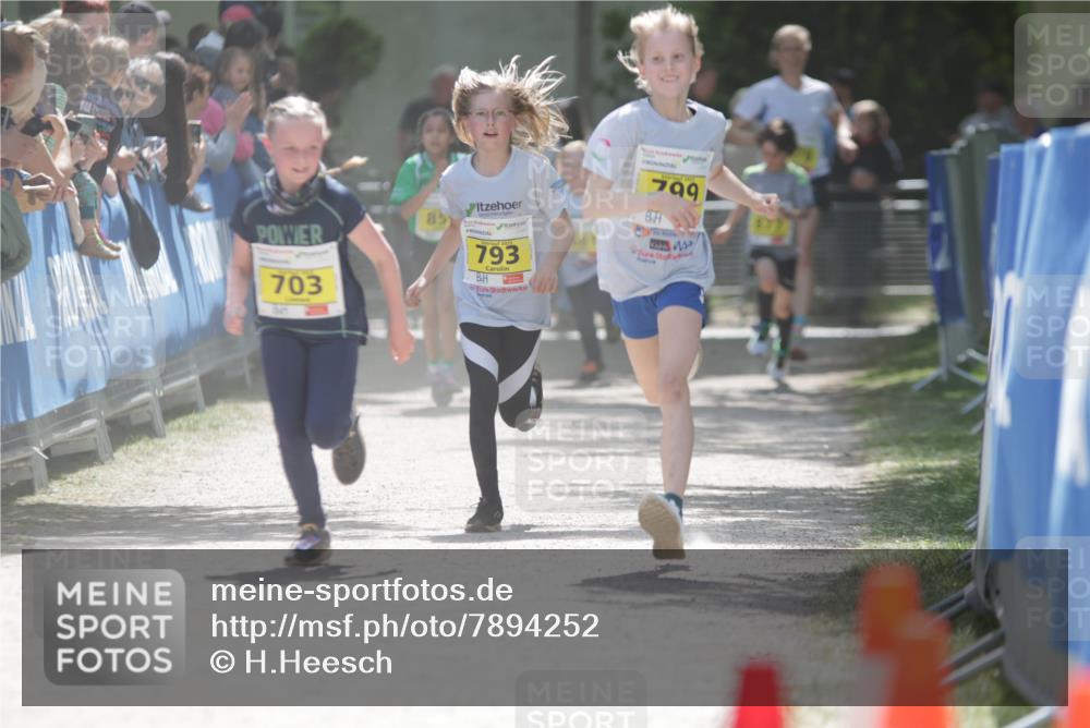17.05.2025 - Störlauf H.Heesch http://msf.ph/oto/7894252 17.05.2025 14:12:31 Ziel 703, 793, 799 meine-sportfotos.de