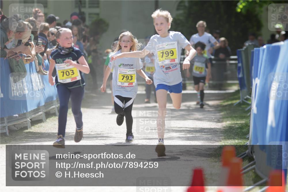 17.05.2025 - Störlauf H.Heesch http://msf.ph/oto/7894259 17.05.2025 14:12:31 Ziel 703, 793, 799 meine-sportfotos.de