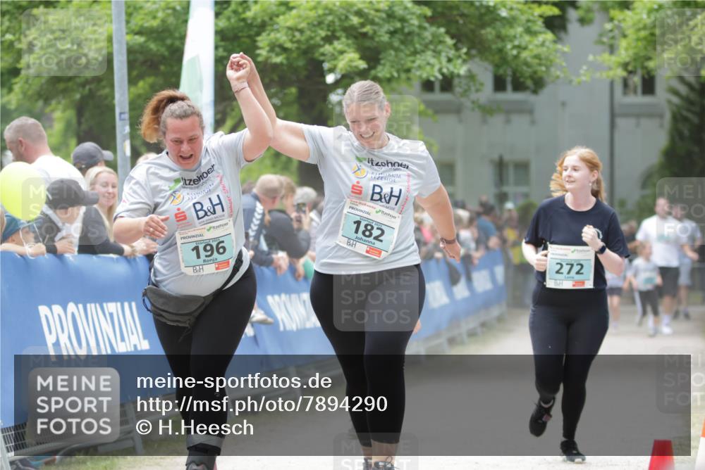 17.05.2025 - Störlauf H.Heesch http://msf.ph/oto/7894290 17.05.2025 13:46:46 Ziel 53, 196, 182, 272 meine-sportfotos.de