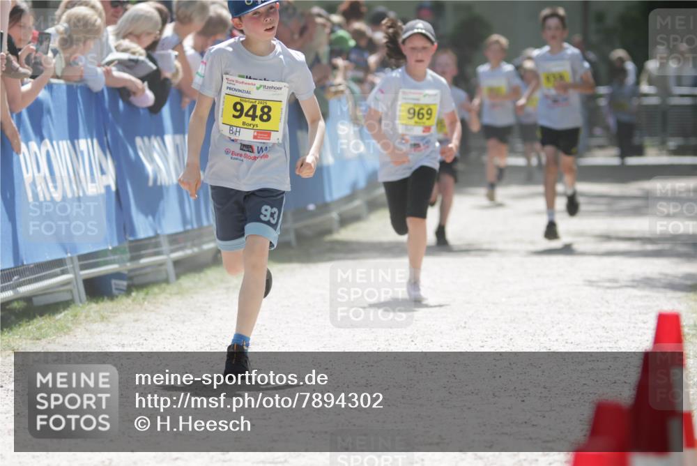 17.05.2025 - Störlauf H.Heesch http://msf.ph/oto/7894302 17.05.2025 14:12:40 Ziel 2025, 948, 93, 35, 969 meine-sportfotos.de