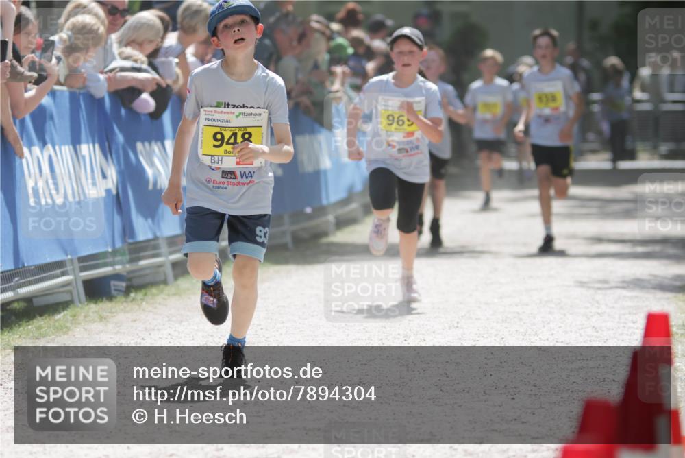 17.05.2025 - Störlauf H.Heesch http://msf.ph/oto/7894304 17.05.2025 14:12:40 Ziel 2025, 948, 969, 93, 138 meine-sportfotos.de