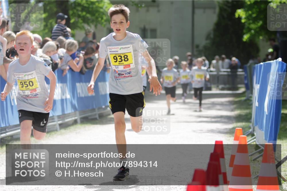 17.05.2025 - Störlauf H.Heesch http://msf.ph/oto/7894314 17.05.2025 14:12:44 Ziel 2025, 950, 2025, 938 meine-sportfotos.de