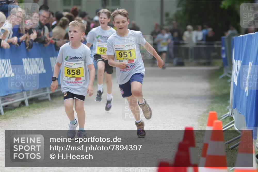 17.05.2025 - Störlauf H.Heesch http://msf.ph/oto/7894397 17.05.2025 14:13:32 Ziel 2025, 858, 96, 2025, 951 meine-sportfotos.de