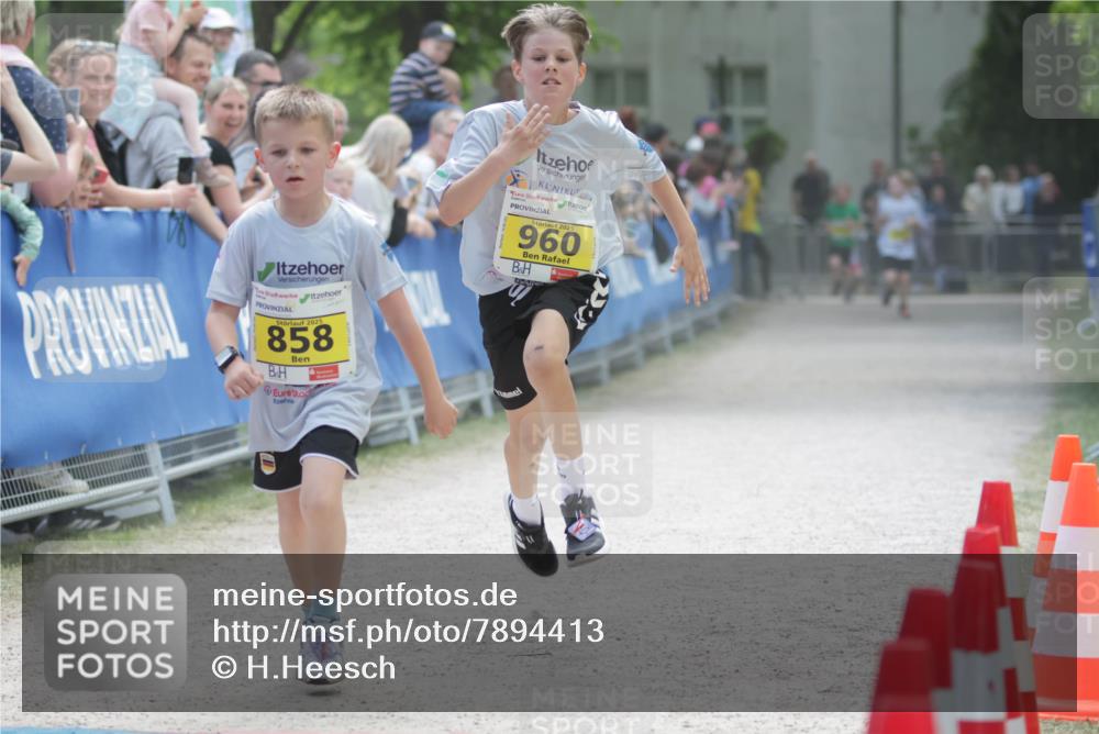 17.05.2025 - Störlauf H.Heesch http://msf.ph/oto/7894413 17.05.2025 14:13:34 Ziel 2025, 858, 2025, 960 meine-sportfotos.de