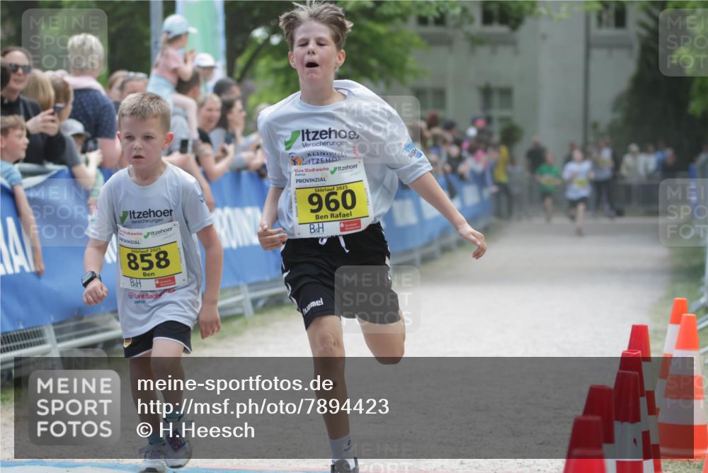 17.05.2025 - Störlauf H.Heesch http://msf.ph/oto/7894423 17.05.2025 14:13:35 Ziel 2025, 858, 2025, 960 meine-sportfotos.de