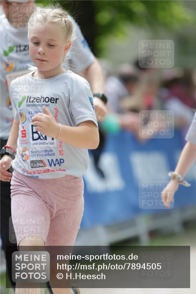17.05.2025 - Störlauf H.Heesch http://msf.ph/oto/7894505 17.05.2025 13:47:47 Ziel 25 meine-sportfotos.de