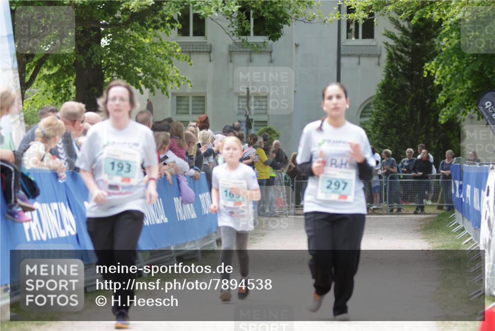 17.05.2025 - Störlauf H.Heesch http://msf.ph/oto/7894538 17.05.2025 13:48:04 Ziel 193, 297, 165 meine-sportfotos.de