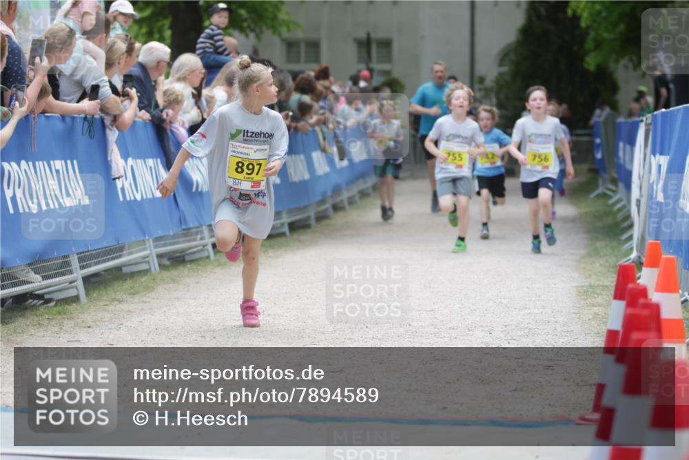 17.05.2025 - Störlauf H.Heesch http://msf.ph/oto/7894589 17.05.2025 14:14:16 Ziel 897, 755, 756 meine-sportfotos.de