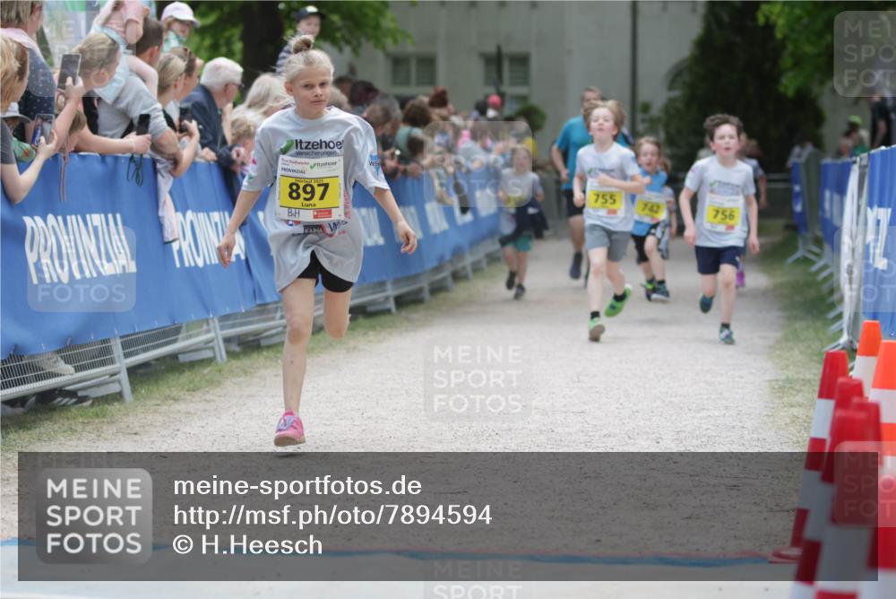 17.05.2025 - Störlauf H.Heesch http://msf.ph/oto/7894594 17.05.2025 14:14:16 Ziel 897, 755, 742, 756 meine-sportfotos.de