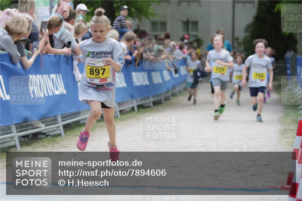 17.05.2025 - Störlauf H.Heesch http://msf.ph/oto/7894606 17.05.2025 14:14:17 Ziel 2025, 897, 755, 756 meine-sportfotos.de