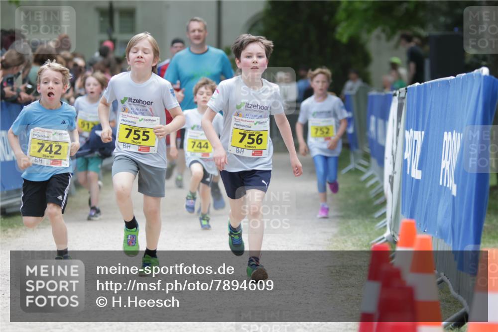 17.05.2025 - Störlauf H.Heesch http://msf.ph/oto/7894609 17.05.2025 14:14:18 Ziel 2025, 742, 755, 744, 5, 2025, 756, 752 meine-sportfotos.de