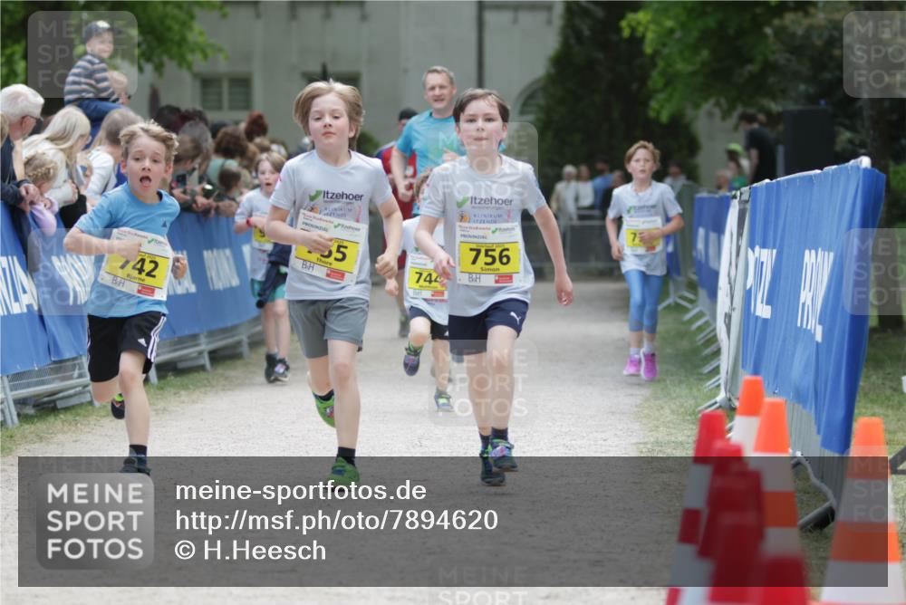 17.05.2025 - Störlauf H.Heesch http://msf.ph/oto/7894620 17.05.2025 14:14:19 Ziel 742, 55, 744, 756, 7 meine-sportfotos.de