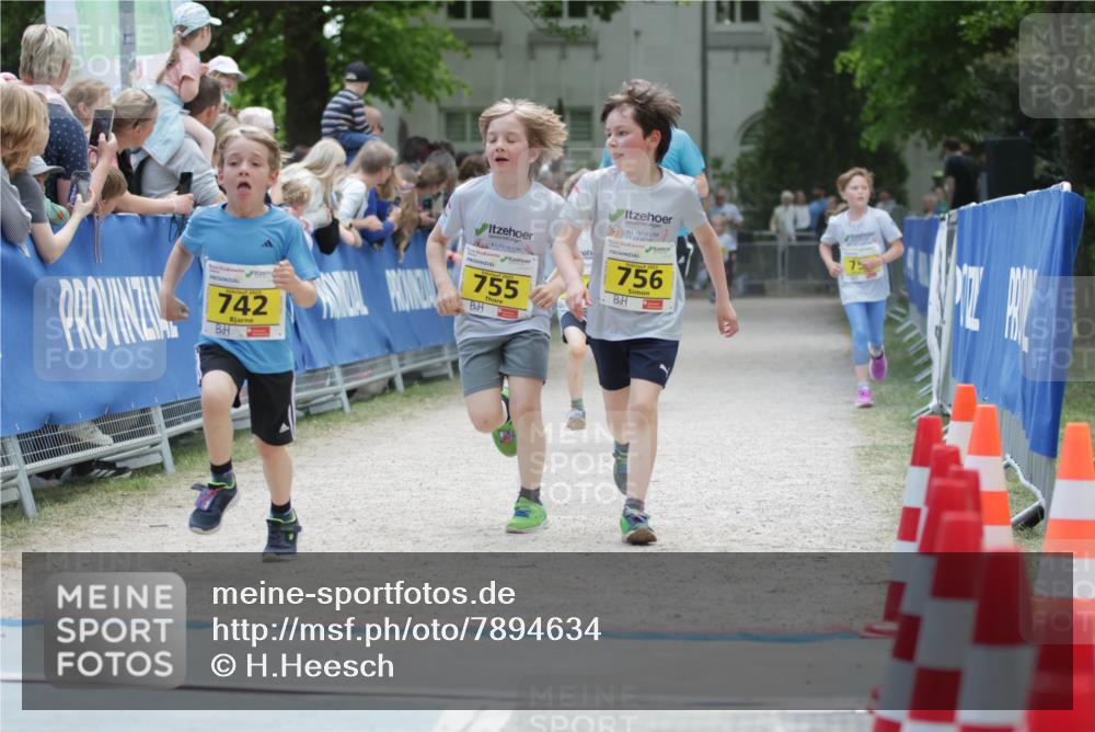 17.05.2025 - Störlauf H.Heesch http://msf.ph/oto/7894634 17.05.2025 14:14:19 Ziel 742, 755, 756 meine-sportfotos.de