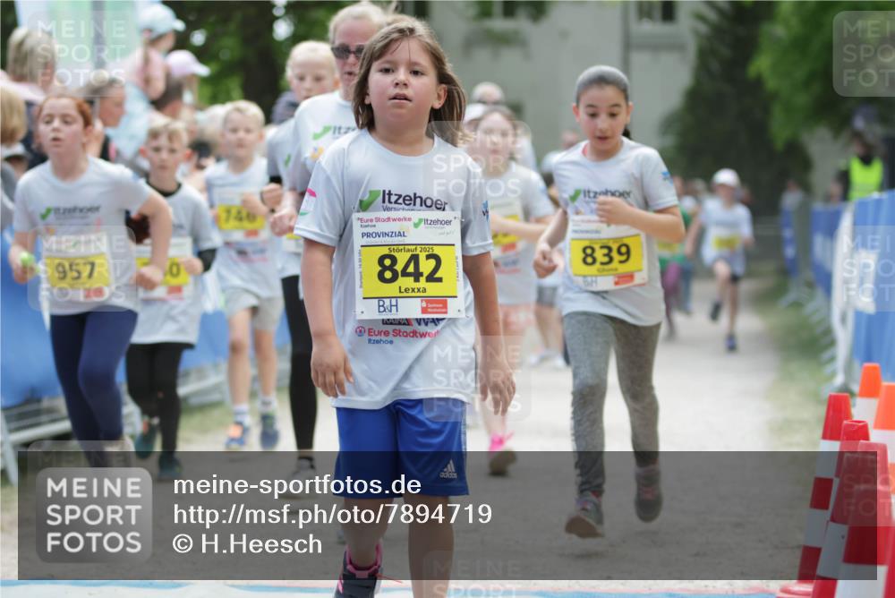 17.05.2025 - Störlauf H.Heesch http://msf.ph/oto/7894719 17.05.2025 14:14:36 Ziel 957, 746, 2025, 842, 839 meine-sportfotos.de