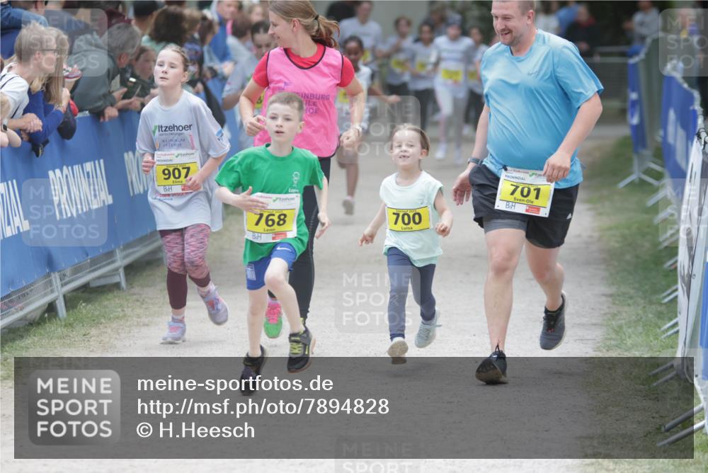 17.05.2025 - Störlauf H.Heesch http://msf.ph/oto/7894828 17.05.2025 14:15:07 Ziel 907, 768, 700, 701 meine-sportfotos.de