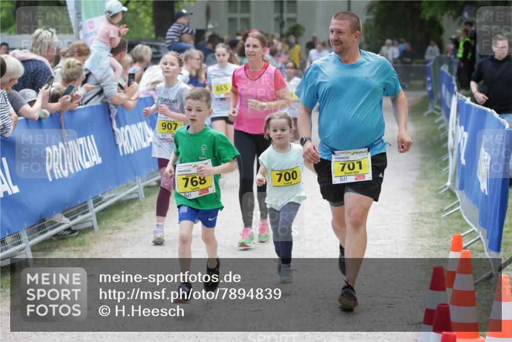 17.05.2025 - Störlauf H.Heesch http://msf.ph/oto/7894839 17.05.2025 14:15:10 Ziel 865, 907, 20, 768, 700, 701 meine-sportfotos.de