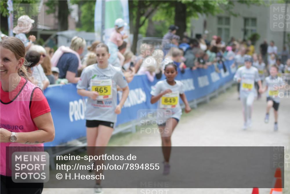 17.05.2025 - Störlauf H.Heesch http://msf.ph/oto/7894855 17.05.2025 14:15:13 Ziel 865, 849 meine-sportfotos.de