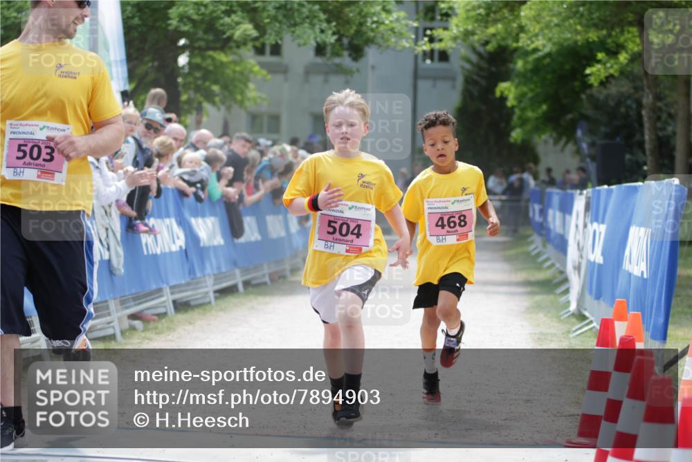 17.05.2025 - Störlauf H.Heesch http://msf.ph/oto/7894903 17.05.2025 13:55:25 Ziel 2025, 503, 2025, 504, 2025, 468 meine-sportfotos.de