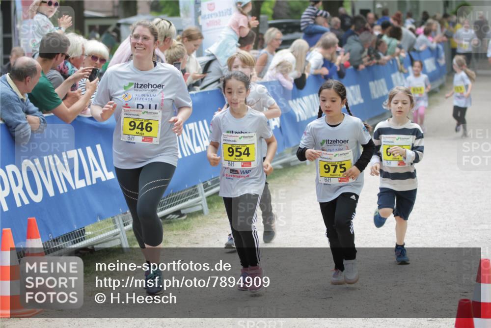 17.05.2025 - Störlauf H.Heesch http://msf.ph/oto/7894909 17.05.2025 14:15:19 Ziel 946, 2025, 954, 975 meine-sportfotos.de