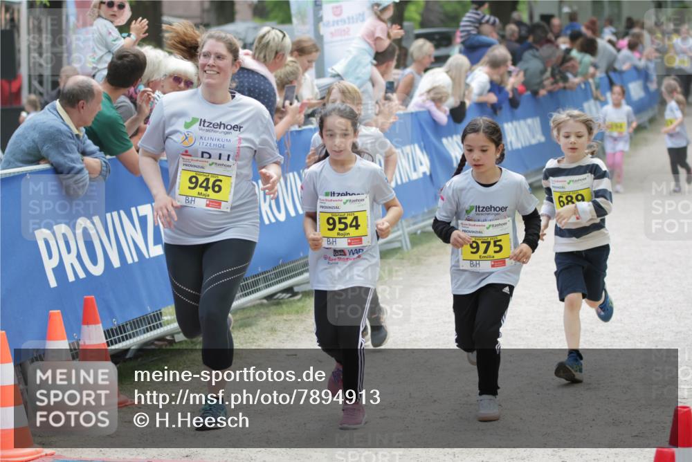 17.05.2025 - Störlauf H.Heesch http://msf.ph/oto/7894913 17.05.2025 14:15:19 Ziel 946, 12, 2025, 954, 2025, 975, 2025, 689 meine-sportfotos.de