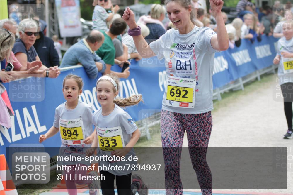 17.05.2025 - Störlauf H.Heesch http://msf.ph/oto/7894937 17.05.2025 14:15:26 Ziel 2025, 894, 2025, 933, 2025, 692, 79 meine-sportfotos.de