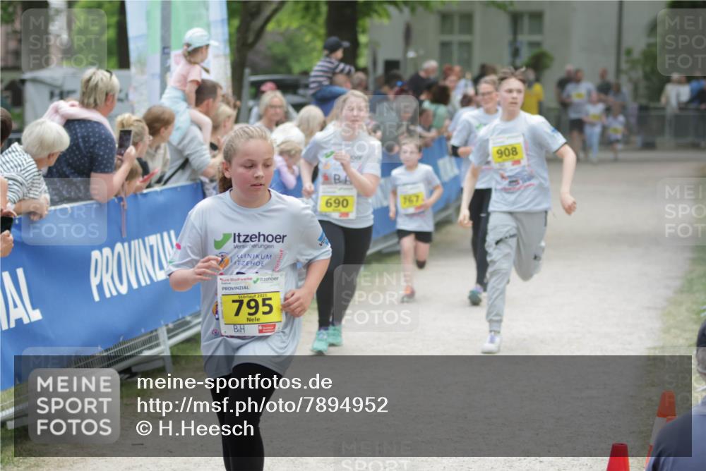 17.05.2025 - Störlauf H.Heesch http://msf.ph/oto/7894952 17.05.2025 14:15:28 Ziel 2025, 795, 908, 690, 767 meine-sportfotos.de